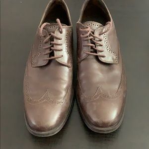 Dress shoes